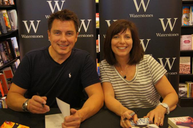 Autoren John und Carole E. Barrowman Autoren John und Carole E. Barrowman